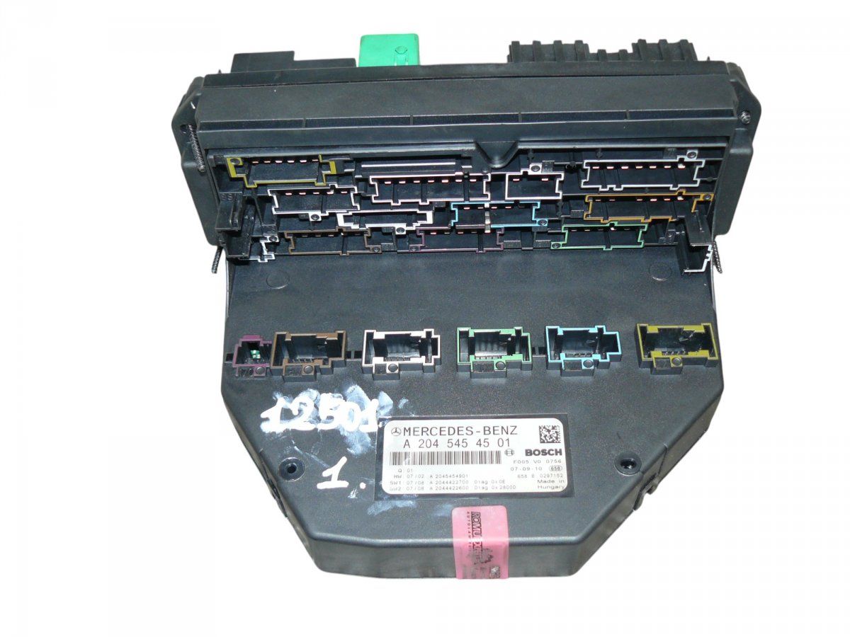 F005V00756 Fuse box MERCEDES-BENZ C-CLASS (W204) (2007-2013)
