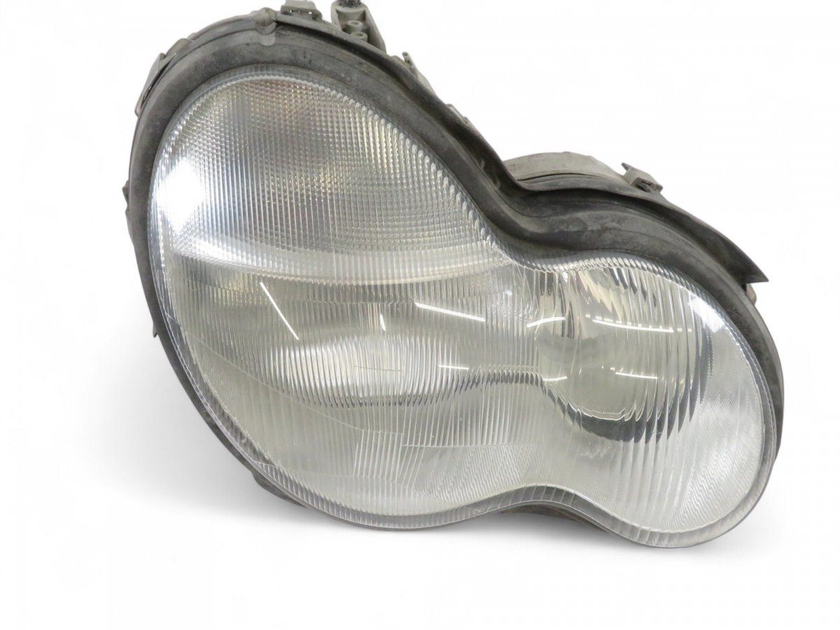 A2038201261 Headlight right MERCEDES-BENZ C-CLASS (W203, CL203) (2000-2011)