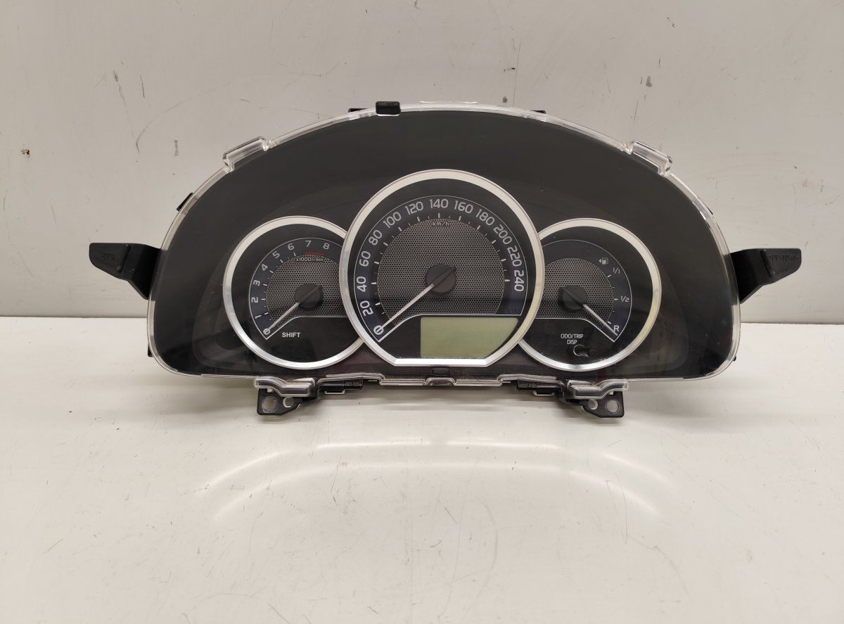838000ZU20 Instrument Cluster TOYOTA AURIS (E18) 2012-2018