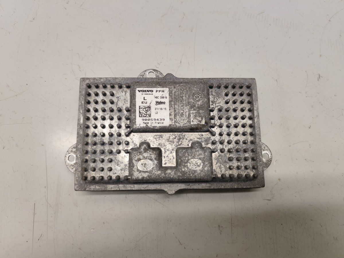 31395945 90059439 L90032783 Xenon control unit right VOLVO XC90 II (2014-)
