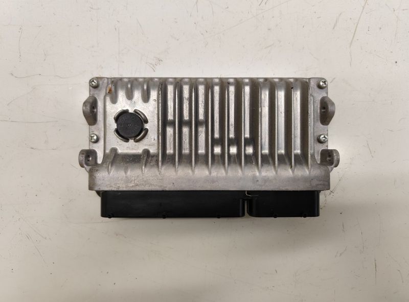 896610Z840 Engine Control Unit / module (ECU) TOYOTA AURIS (E18) 2012-2018