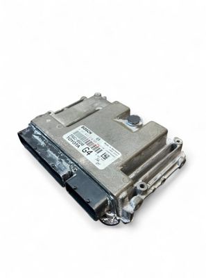 0281033210 8966105G40 Engine Control Unit / module (ECU) TOYOTA AVENSIS (T270) (2009-2018)