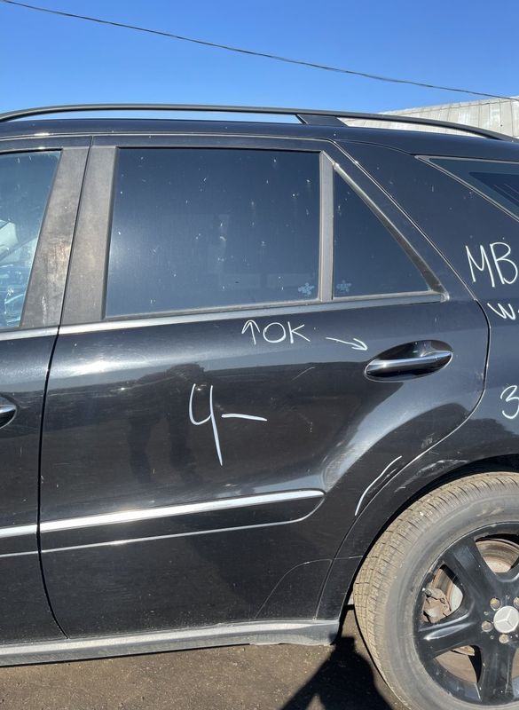 1647300105 Door Rear  Left MERCEDES-BENZ ML-CLASS (W164) (2005-2011)