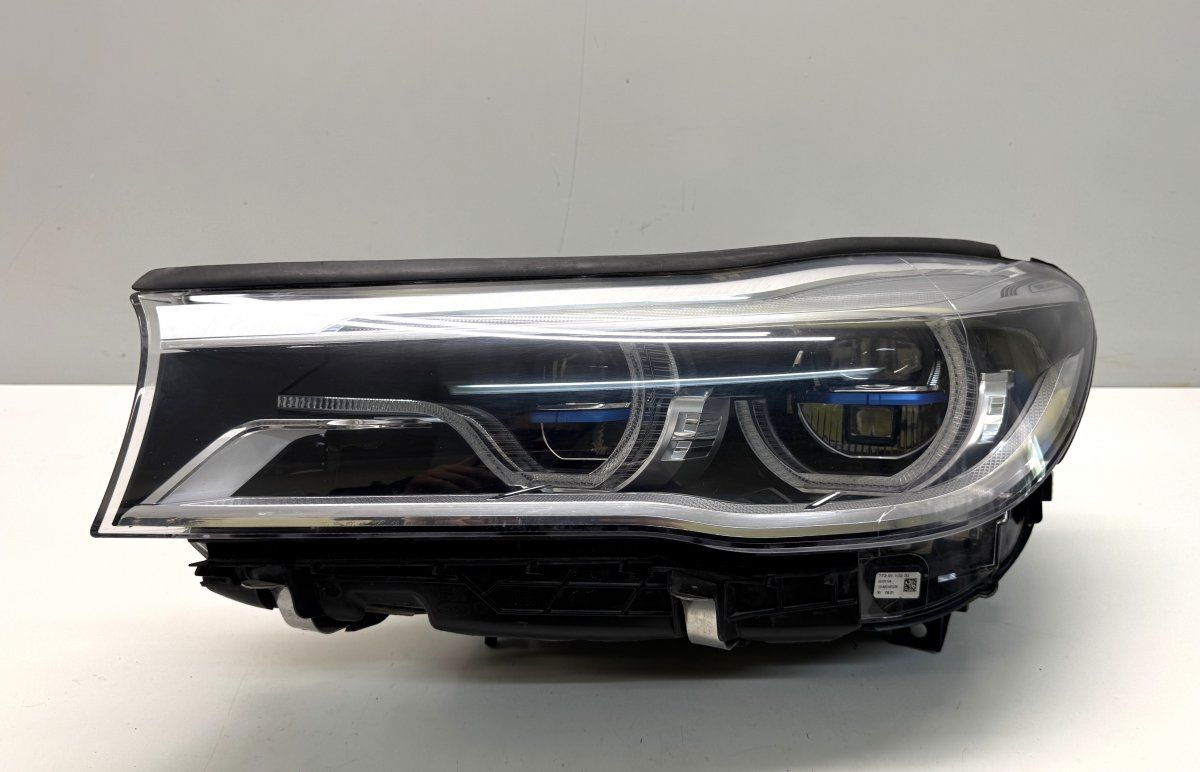 748391101 Headlight left BMW 7 (G11, G12) (2015-2022)