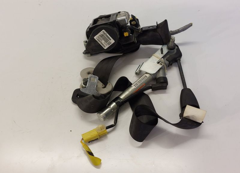 608200000A 607917B Seat Belt Front Right HONDA CR-V III (RE) (2006-2012)