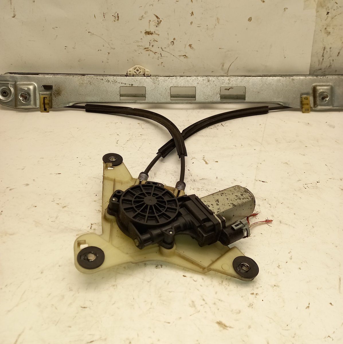 Window Regulator Compl. front left RENAULT MASTER III (FV, JV) (2010-2024)