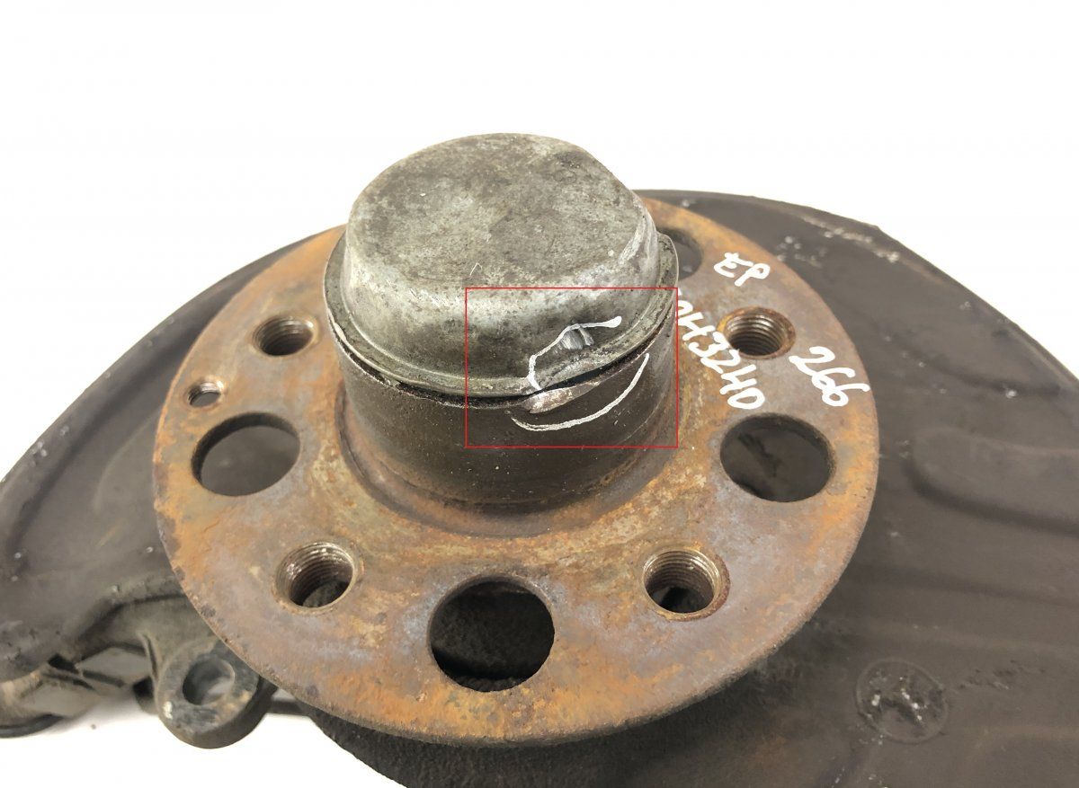 A2113306520 Wheel bearing housing front right MERCEDES-BENZ SL-CLASS (R230) (2001-2012)