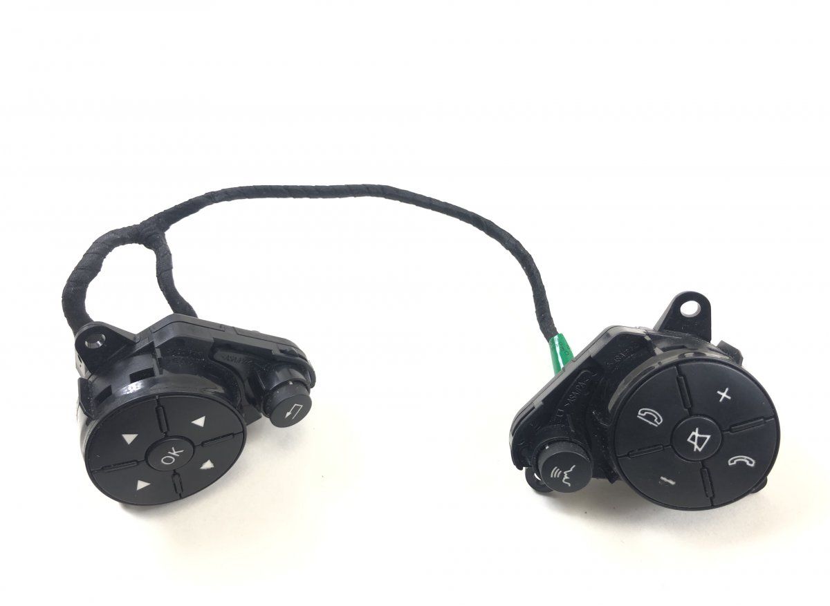 A2218215751 A2218215851 Steering Wheel MF Switch Left MERCEDES-BENZ S-CLASS (W221) (2005-2013)