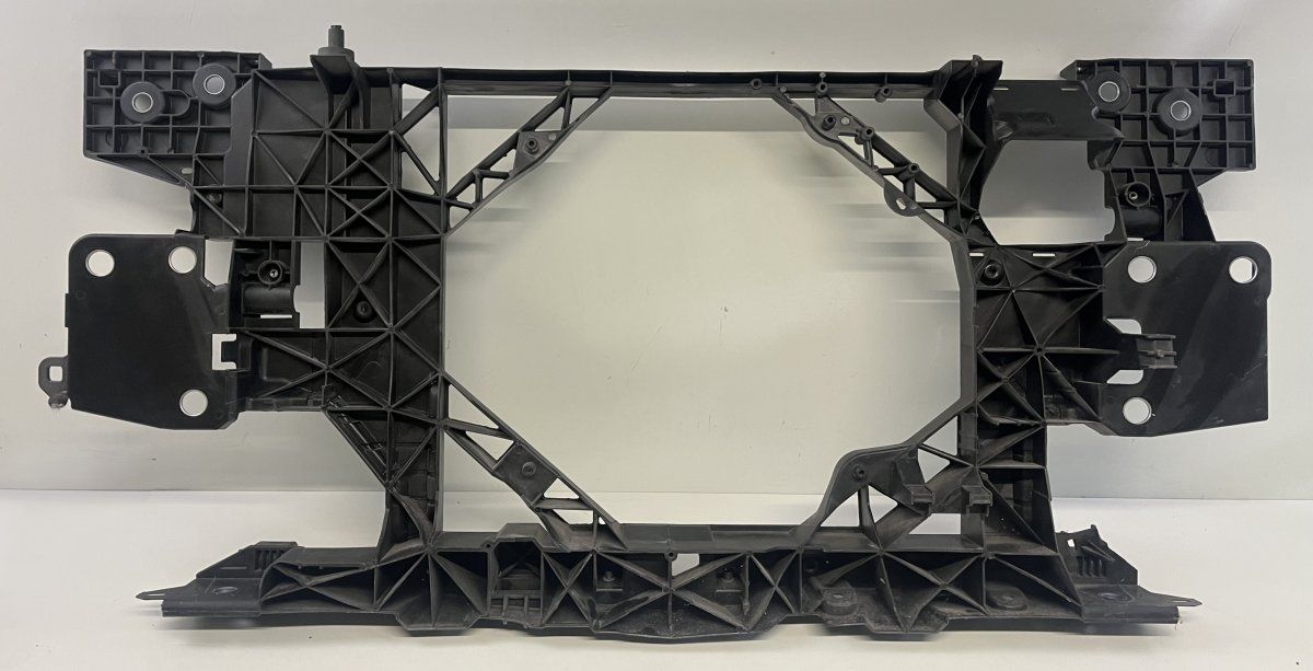 752100004R Front panel RENAULT MEGANE III (DZ/BZ/KZ) (2008-2016)