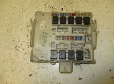 Fuse box NISSAN NAVARA II / NP300 (D40) (2004-2021)