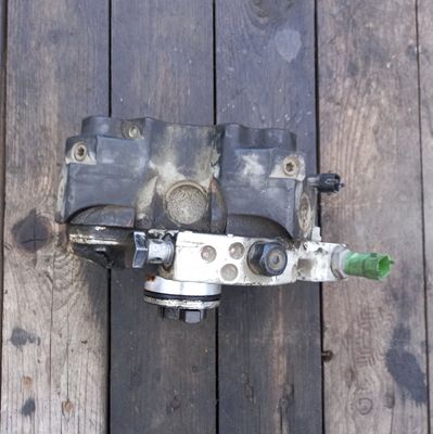 36001127 31303475 30756125 8692521 Горивна инжекционна помпа, дизел VOLVO S40 / V50 / C30 / C70 (MS, MW) (2004-2012)