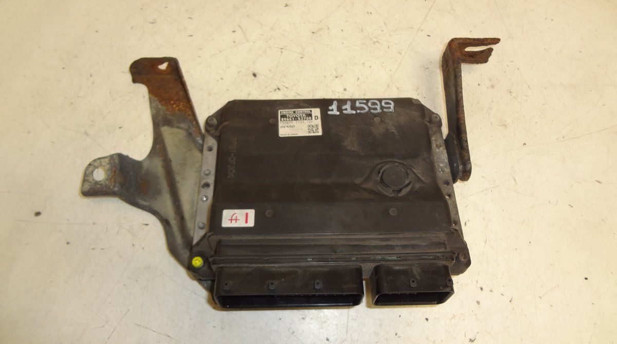 175800-7704 Engine Control Unit / module (ECU) LEXUS IS II (XE20) (2005-2013)