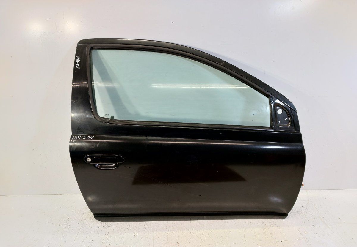 Door Front Right TOYOTA YARIS I (XP10) (1999-2005)