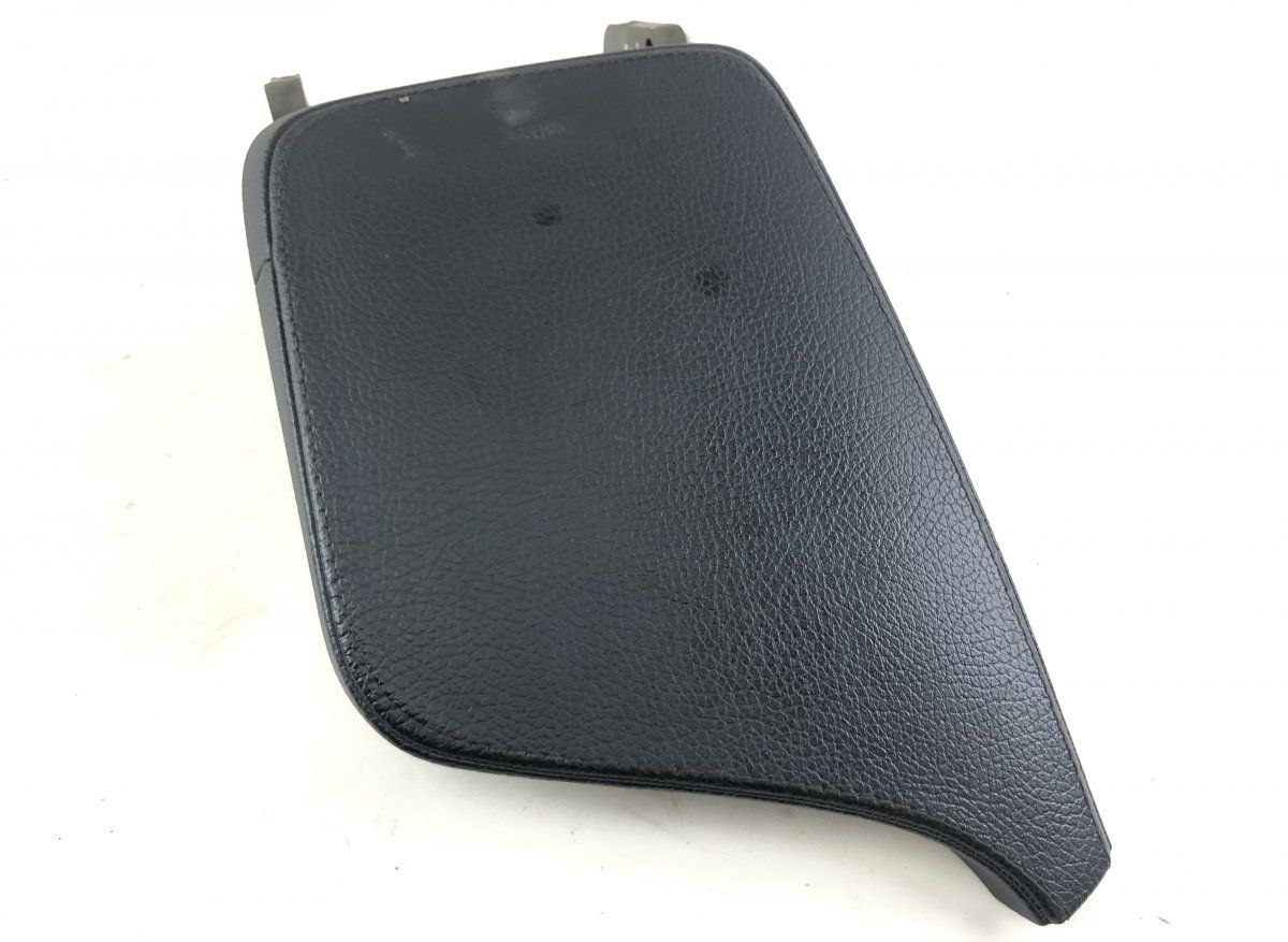 39827534 Armrest cover front VOLVO S90 / V90 (2016-)