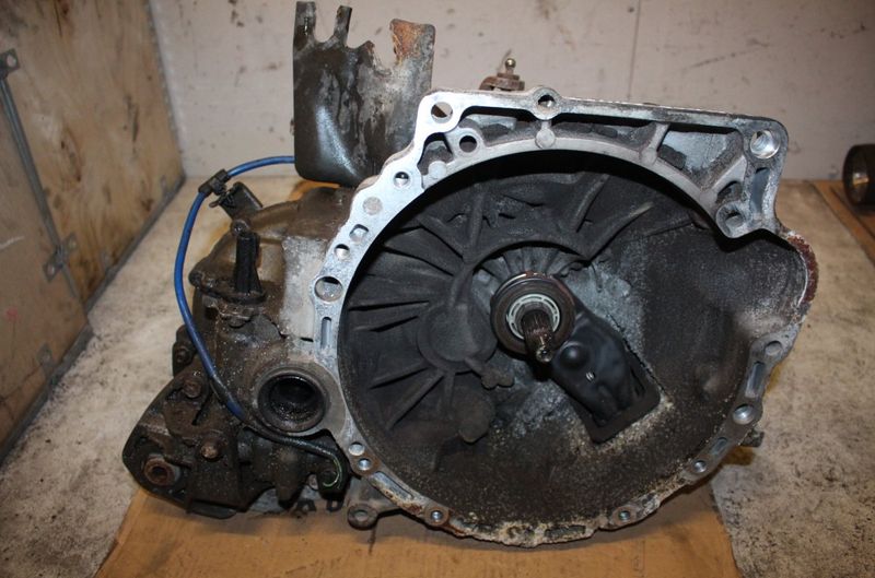 6TH0215349 Gearbox MAZDA 3 I (BK) (2000-2009)