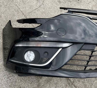 Front Bumper RENAULT MEGANE IV (B9A/M) (2015-)