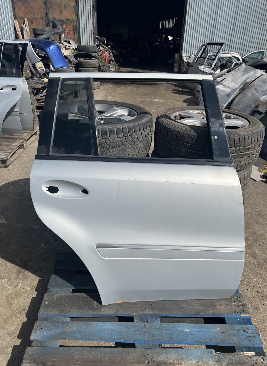 Door Rear Right MERCEDES-BENZ GL-CLASS (X164) (2006-2012)