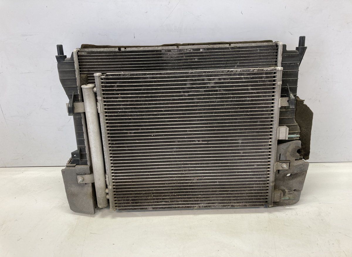 C2D26543 C2D26542 Radiator set JAGUAR XF (X250, CC9) (2008-2015)