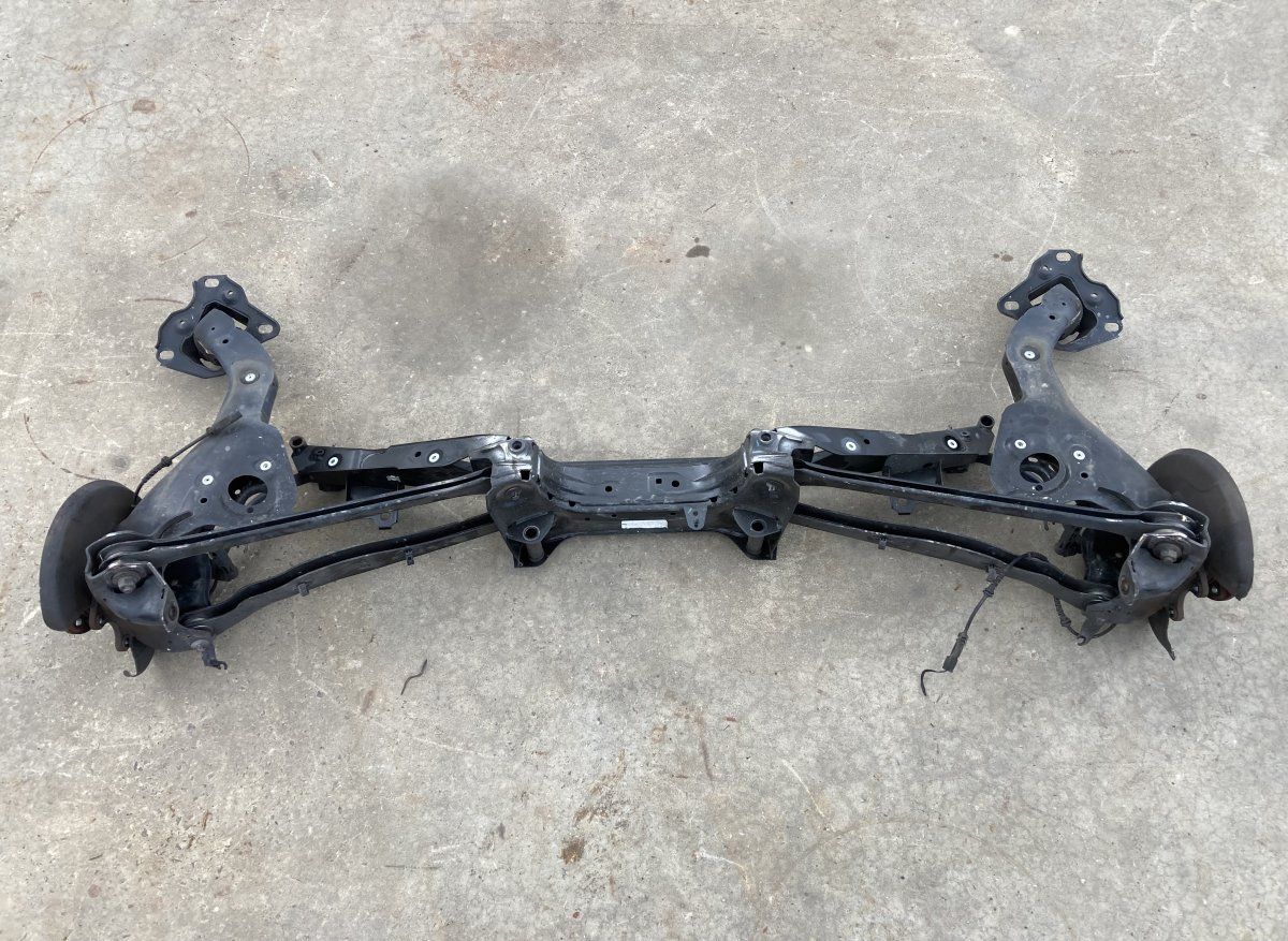 6851560 6859895 Rear axle Beam BMW 2 Active Tourer (F45, F46) (2013-2021)