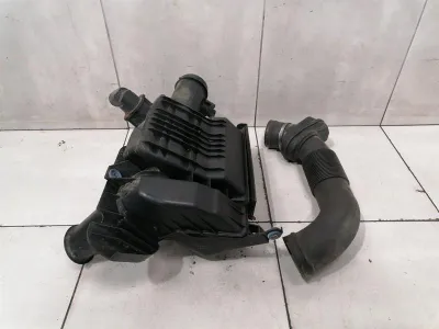 Porsche Boxster 986 Air Filter Box 99611007111 Air Filter Box 99611002111
