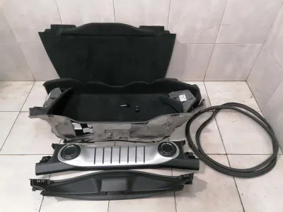 Покривало на багажника Porsche Cayman 718 982863022 Стелка за багажник