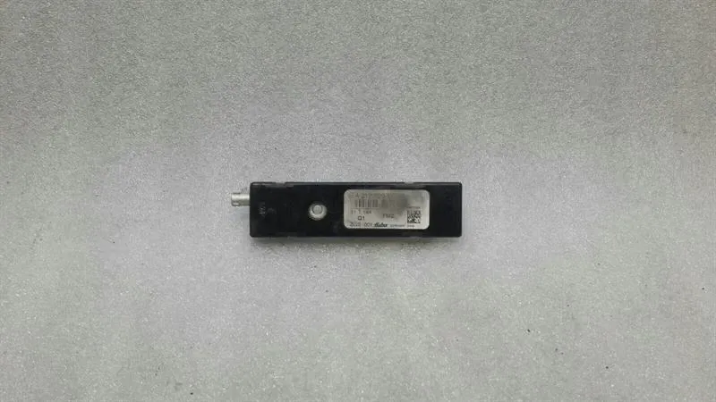 Mercedes E Class W212 Aerial / Antenna A2128201789 Antenna Booster