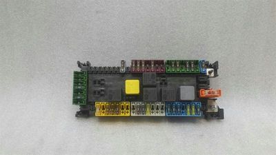 Кутия за предпазители Mercedes ML W166 A166963901 Кутия за предпазители SAM