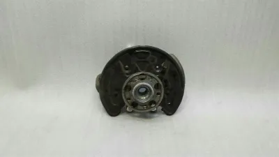 Mercedes C Class W205 задна лява главина A2053500141 корпус на колесен лагер задна лява