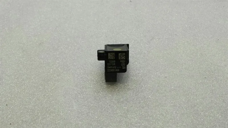 Mercedes C Class W205 W222 Crash Impact Sensor A2229051400 Crash Sensor