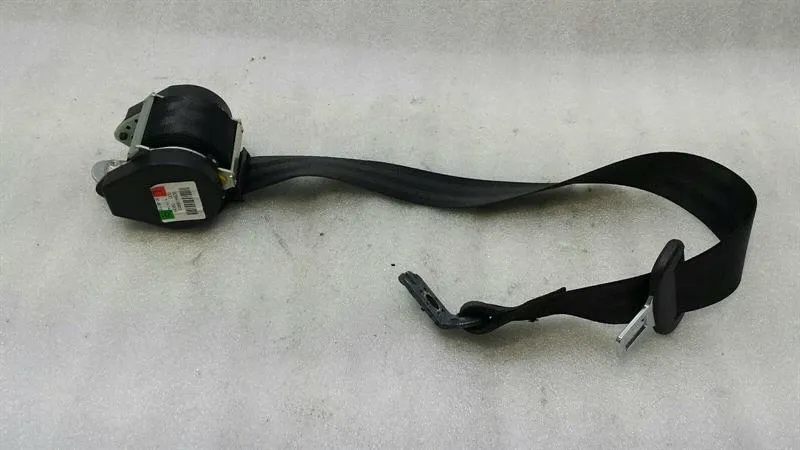 Audi S3 8V a3 rear seat belt 8V3857805 seat belt rear belt