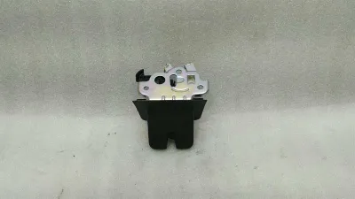 Audi S3 A3 8V Q5 8K 8X Boot Lock 8R0827505 Tailgate Lock