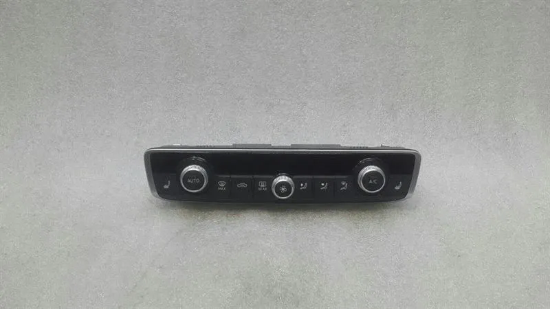 Audi S3 8V A3 Car Climate Control 8V0820043D Climate Control Panel