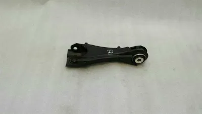 Mercedes A Class W176 заден десен носач A2463500053 заден десен носач