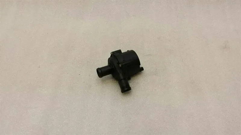 Audi A1 8X additional cooling pump 5Q0965567 coolant pump pump