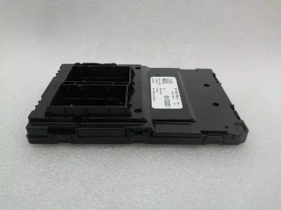 Porsche Taycan 9J BCM1 модул 971907063J блок за управление на тялото