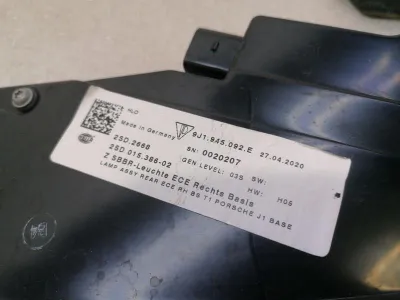Porsche Taycan 9J задна дясна светлина 9J1945092E задна дясна задна светлина