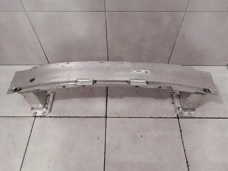 Porsche Taycan 9J Предна греда на бронята 9J0805241A Носач на предна броня
