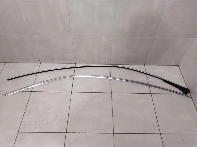 Porsche Taycan 9J комплект корнизи за покрива 9J1853261X хром комплект лайсни