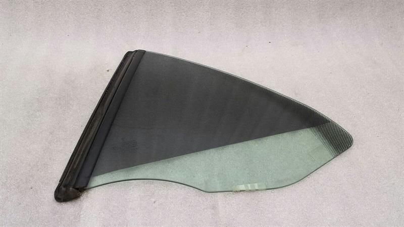 Porsche 911 997 convertible left rear 1/4 glass 99754311111 door window 1/4 rear left