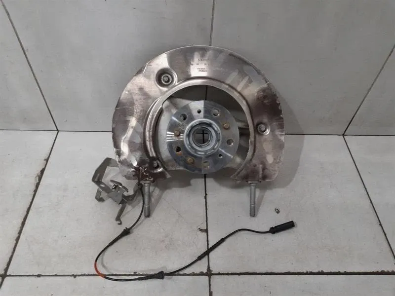 BMW 3 M3 G81 X-DRIVE LCI Left Front Hub 31217883641 Wheel Bearing Housing Front Left