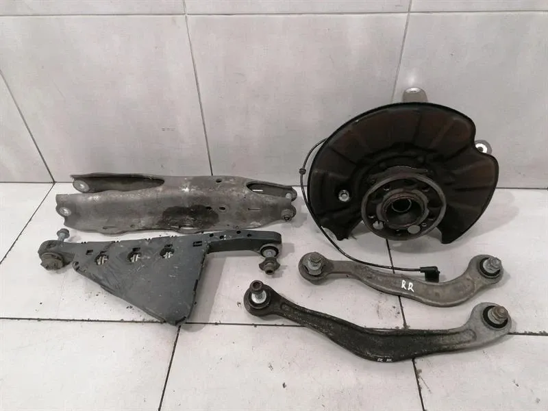 Mercedes S W222 Right Rear Hub Set A2223501041 Wheel Bearing Housing Rear Right