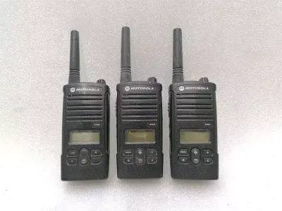 MOTOROLA Control Unit P14XTA03A1AH Motorola Walkie Talkies SET OF 3