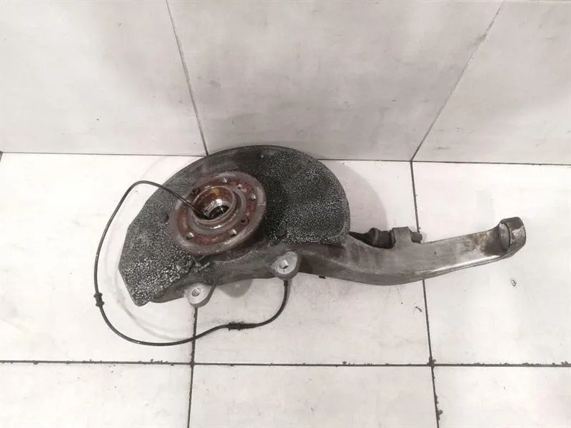 Mercedes GLE W292 C292 Left Front Hub A1663300920 Wheel Bearing Housing Front Left