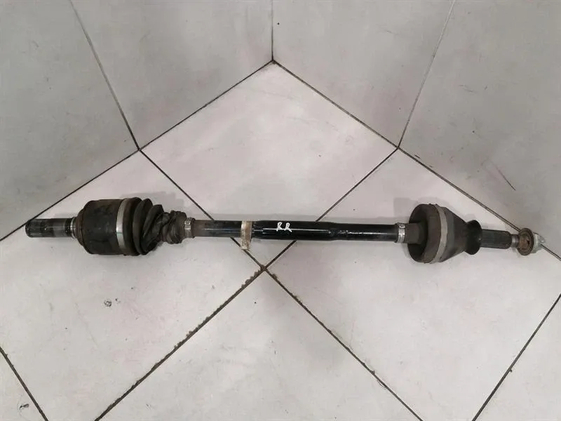 MASERATI QUATTROPORTE VI M156 Drive Shaft Rear R 670104208 Right Drive Shaft