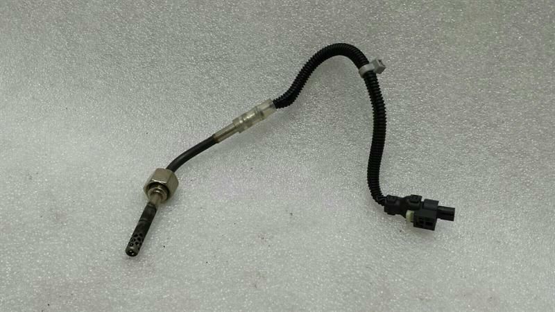 Mercedes E Class W238 W213 Temperature Sensor A0009059106 Flue Gas Temperature Sensor