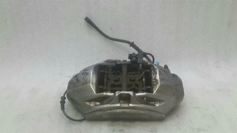 Mercedes S-class W222 right front caliper A2224215298 caliper front right