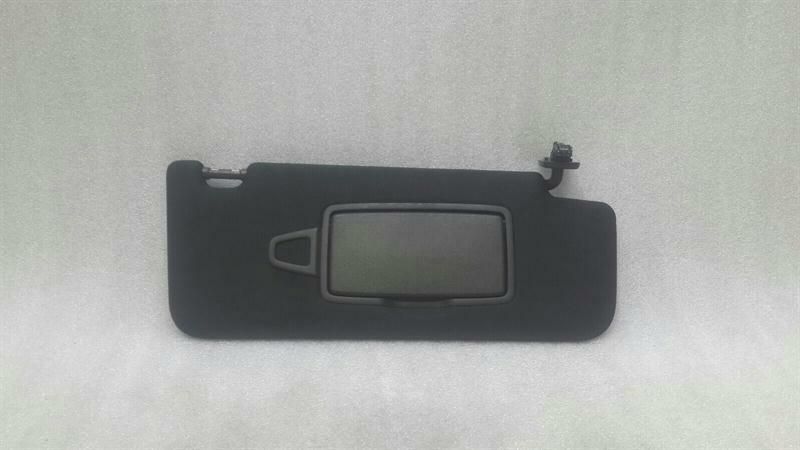 Mercedes S-class W222 Right Sun Viewfinder A2228108800 Sun Bezel Right