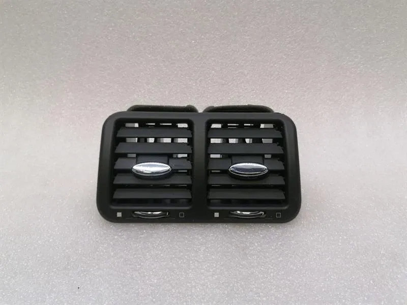 Maserati Granturismo M145 rear air vent 225787 ventilation nozzle ventilation grille