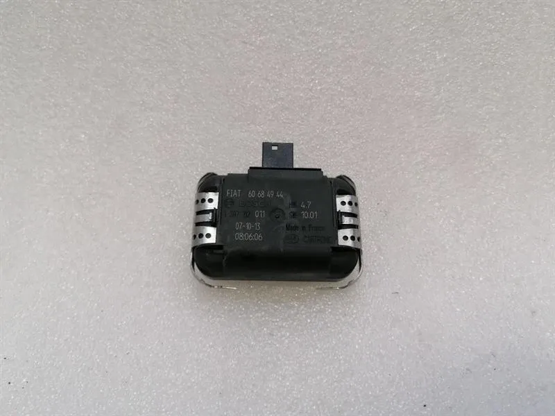 Ferrari 458 F142 Spider Sensor 60684944 Rain Rain Sensor