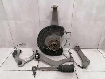 BMW 5 F90 M5 Left Front Hub 31107857011 Wheel Bearing Housing Front Left X-DRIVE AWD